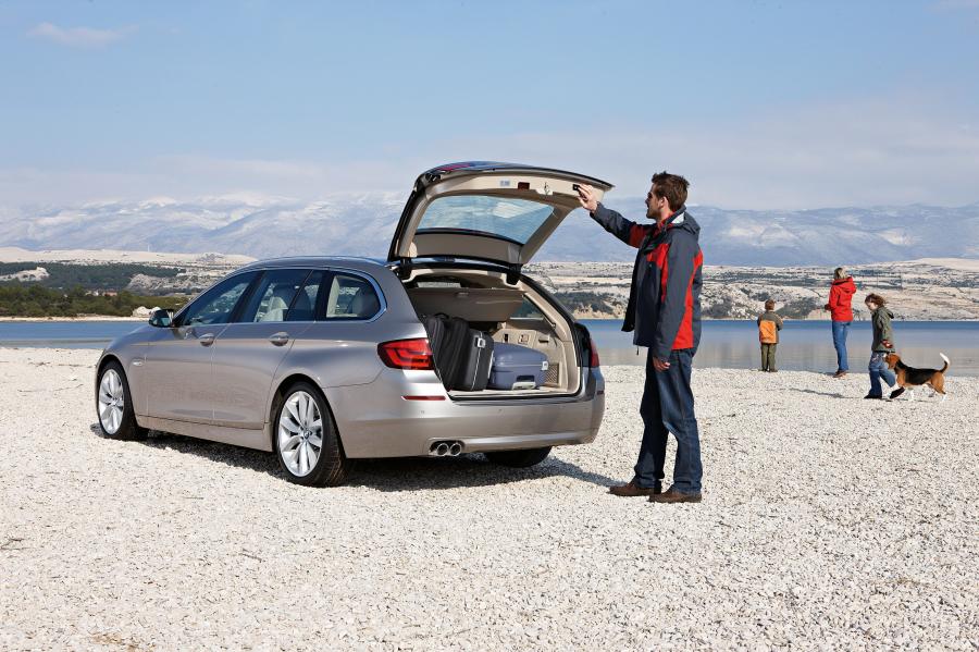  BMW 5-Series Touring 2011 года  (фото 42 из 59)